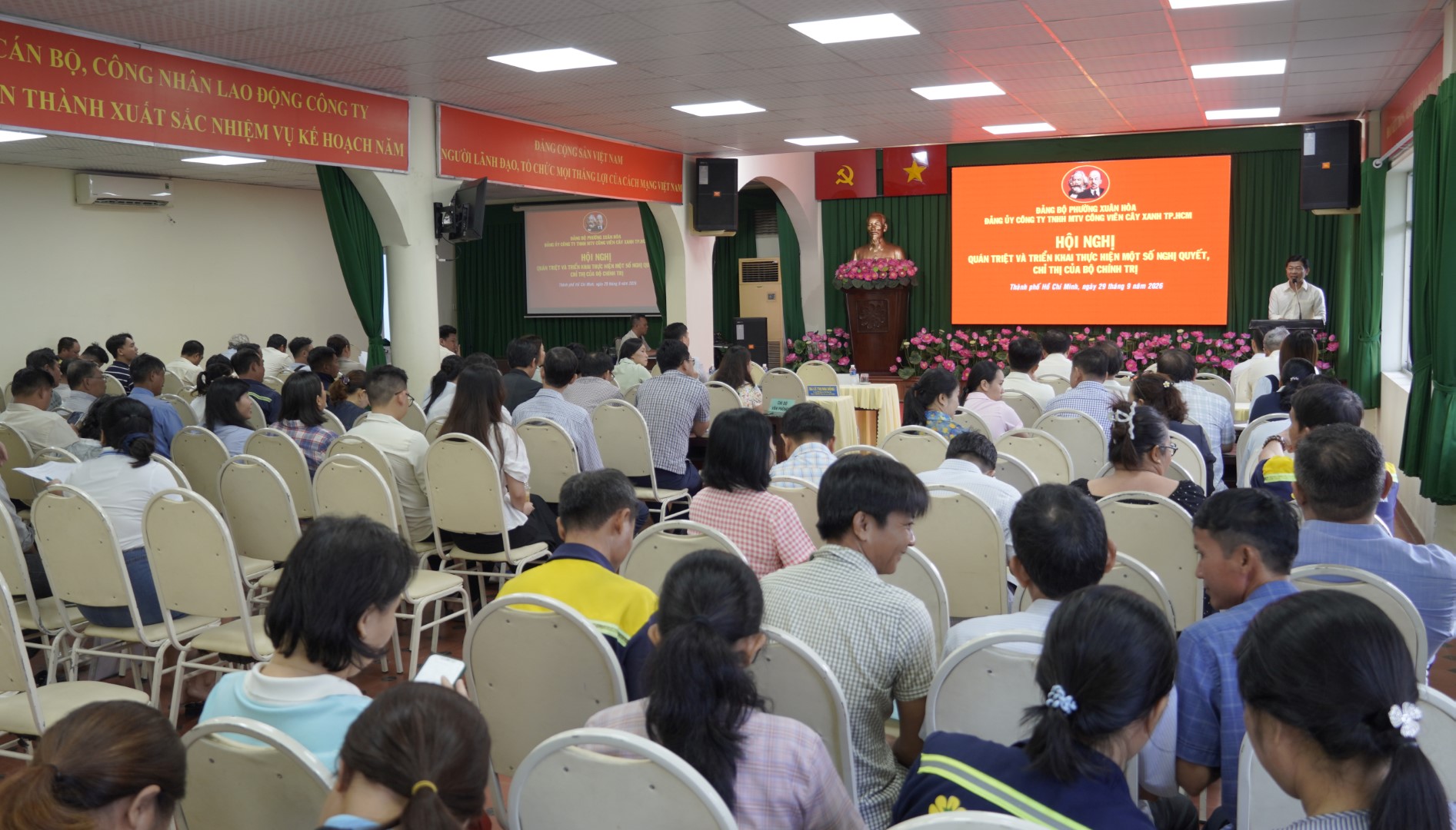 Đảng ủy Công ty tham dự trực tuyến Hội nghị quán triệt và triển khai thực hiện một số Nghị quyết, Chỉ thị của Bộ Chính trị